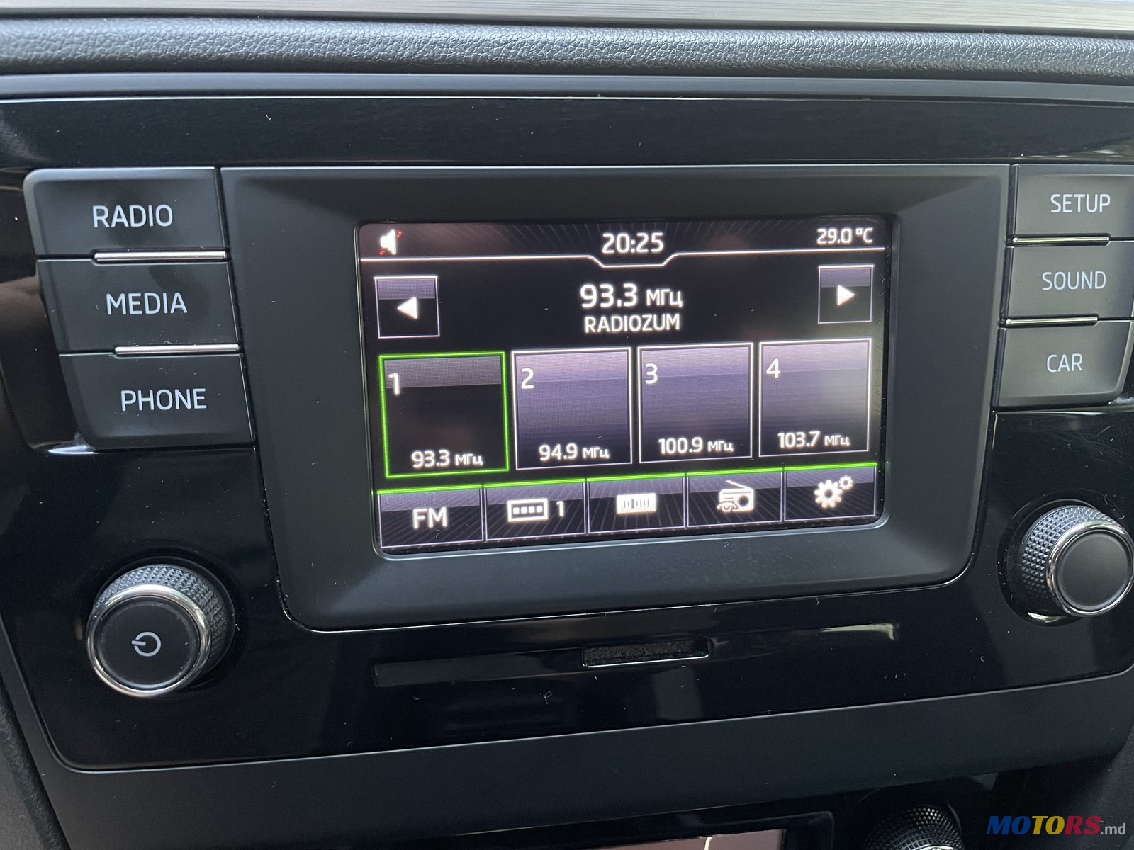 2016' Skoda Rapid photo #3