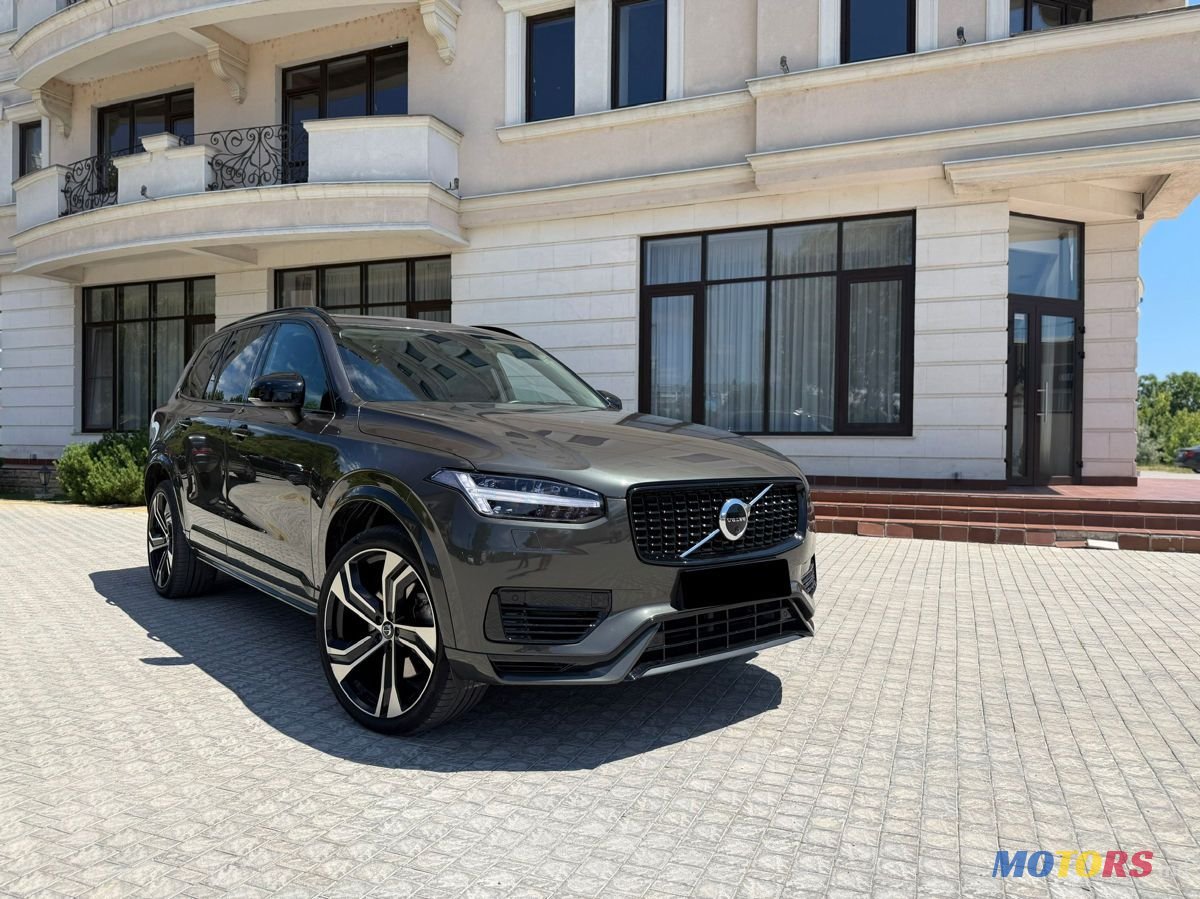 2021' Volvo XC90 photo #2