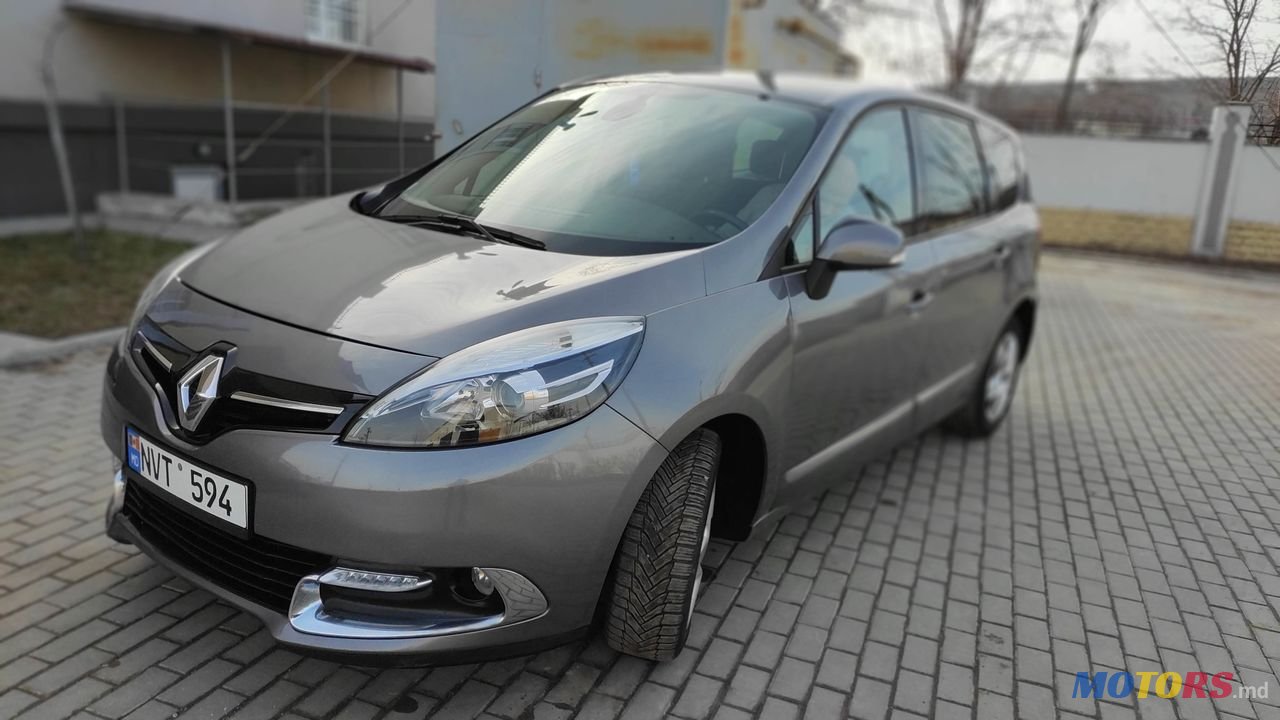 2015' Renault Grand Scenic photo #1