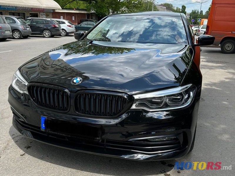 2017' BMW 5 Series photo #1