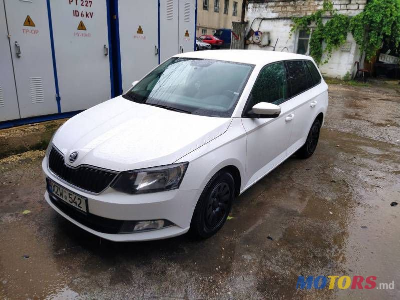 2015' Skoda Fabia photo #1