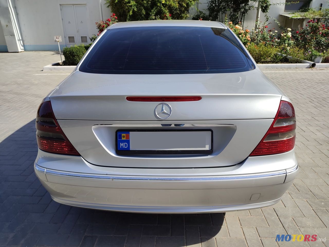 2004' Mercedes-Benz E Класс photo #3