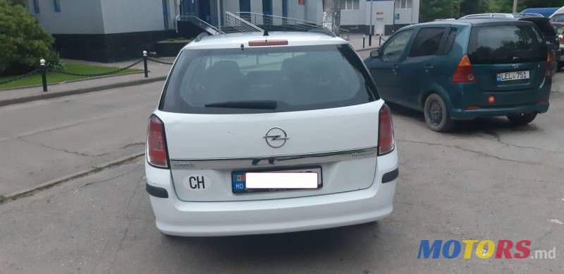 2006' Opel Astra photo #1