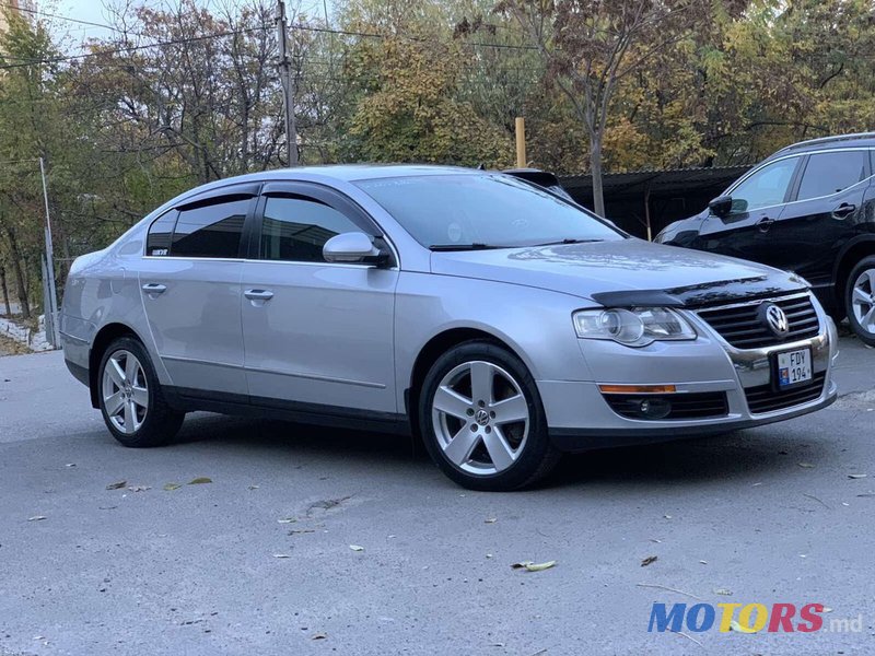 2007' Volkswagen Passat photo #3