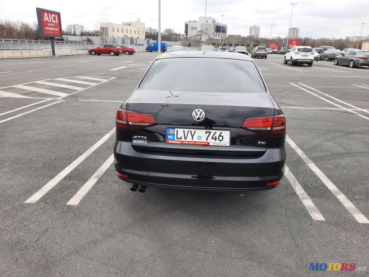 2015' Volkswagen Jetta photo #2