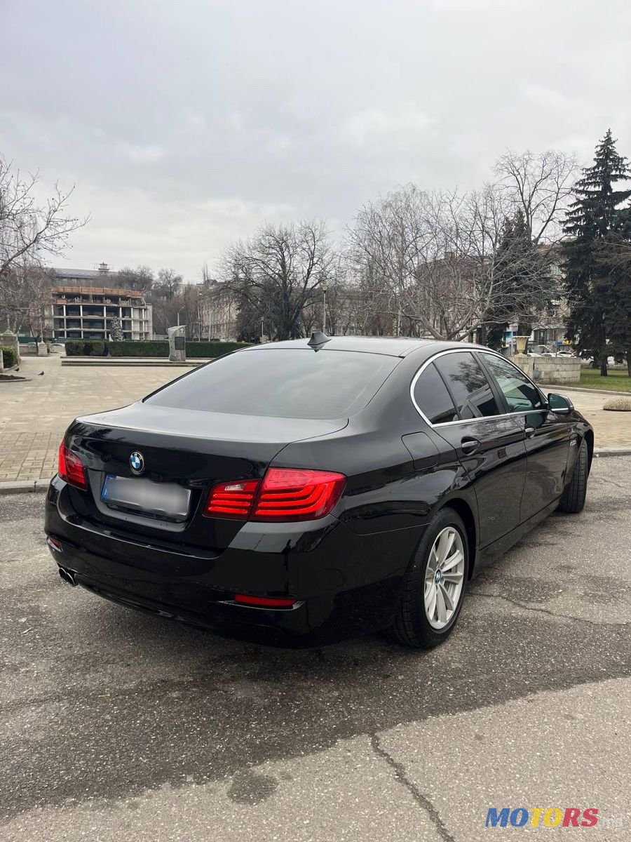 2015' BMW 5 Series photo #3