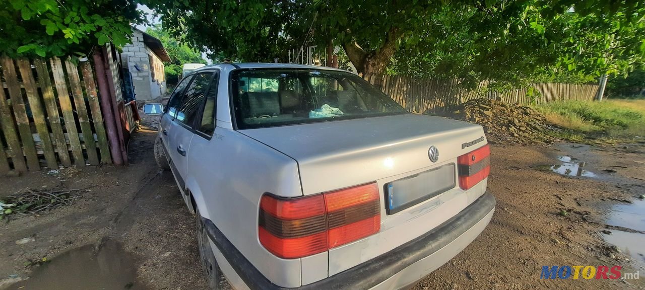 1996' Volkswagen Passat photo #6