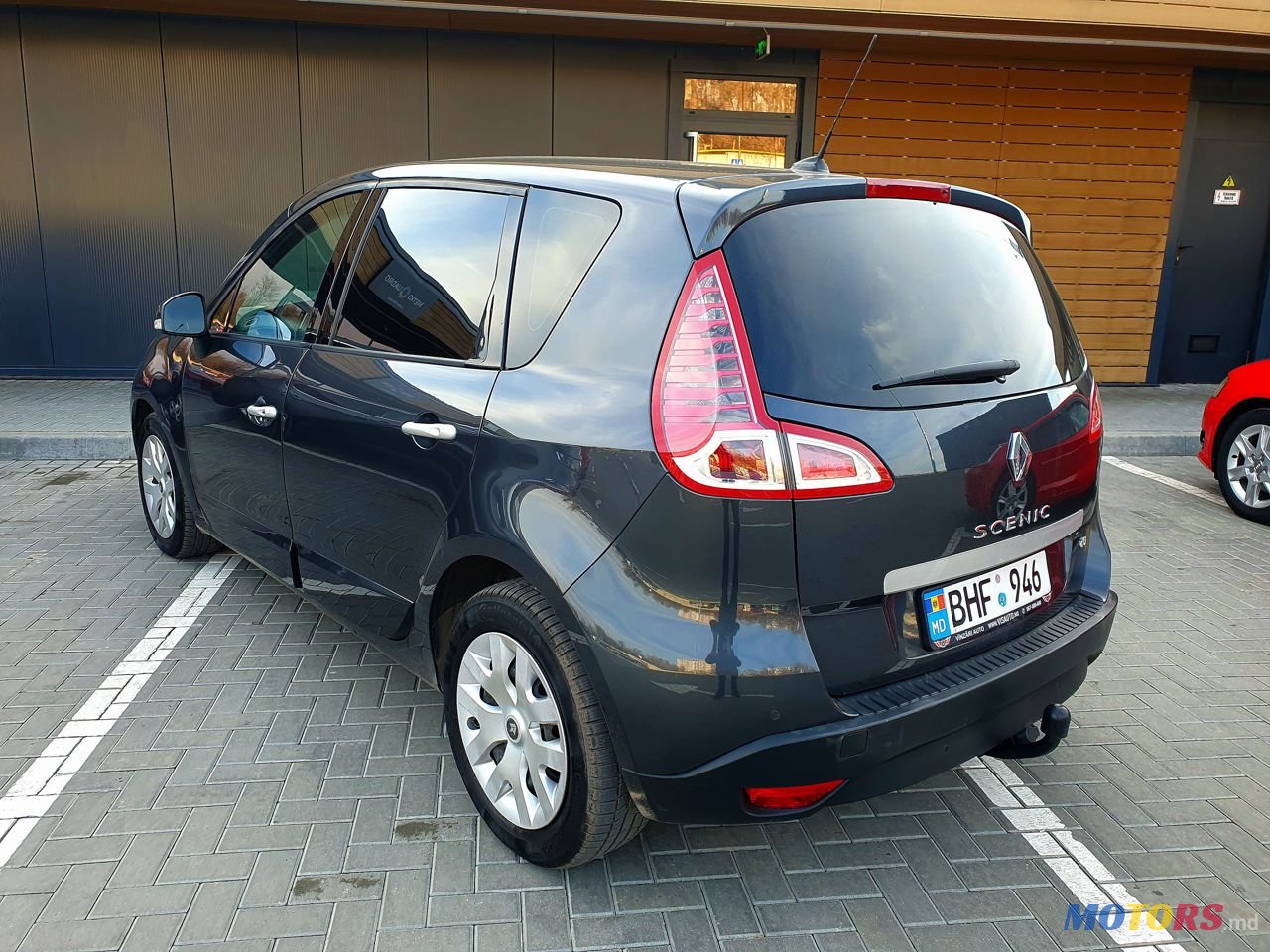 2011' Renault Scenic photo #4