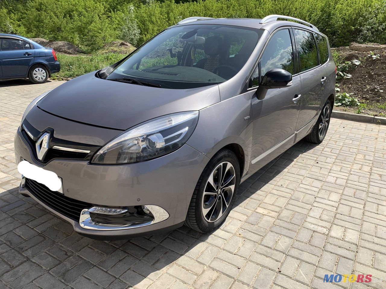 2013' Renault Grand Scenic photo #1