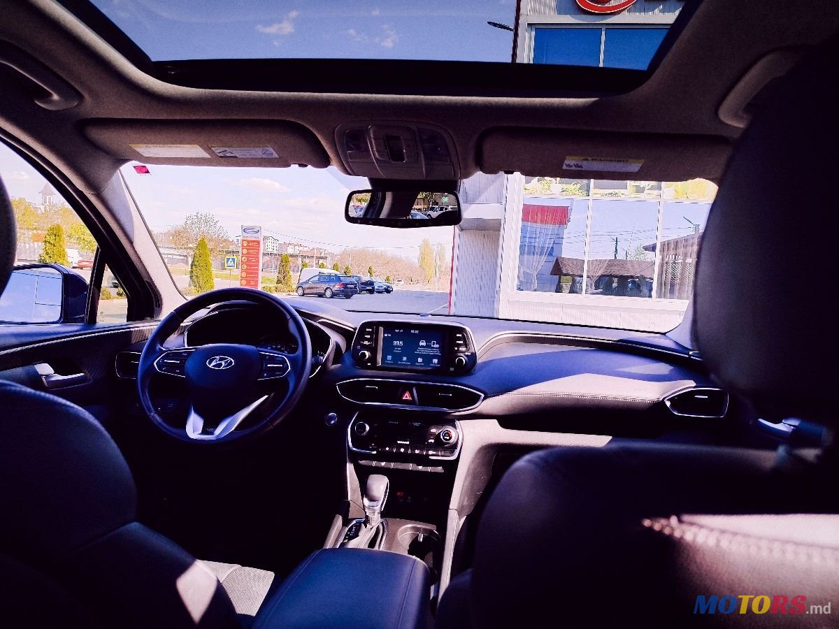 2019' Hyundai Santa Fe photo #5