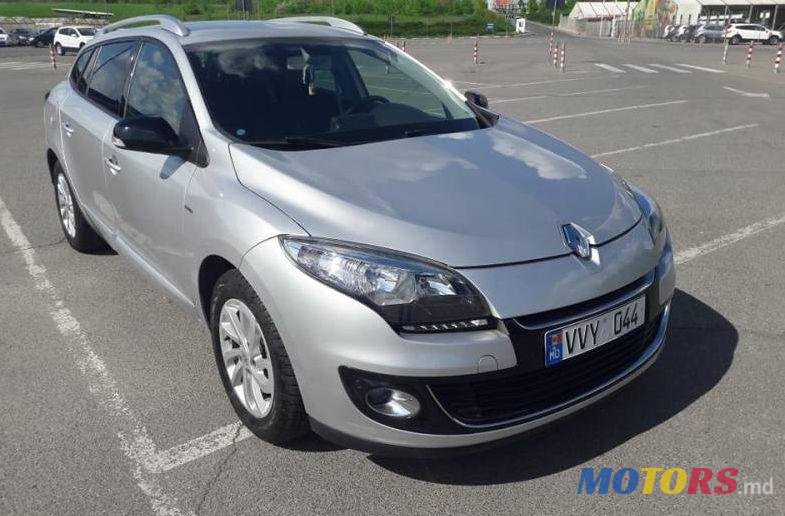 2013' Renault Megane photo #1