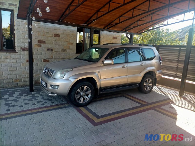 2008' Toyota Land Cruiser Prado photo #2