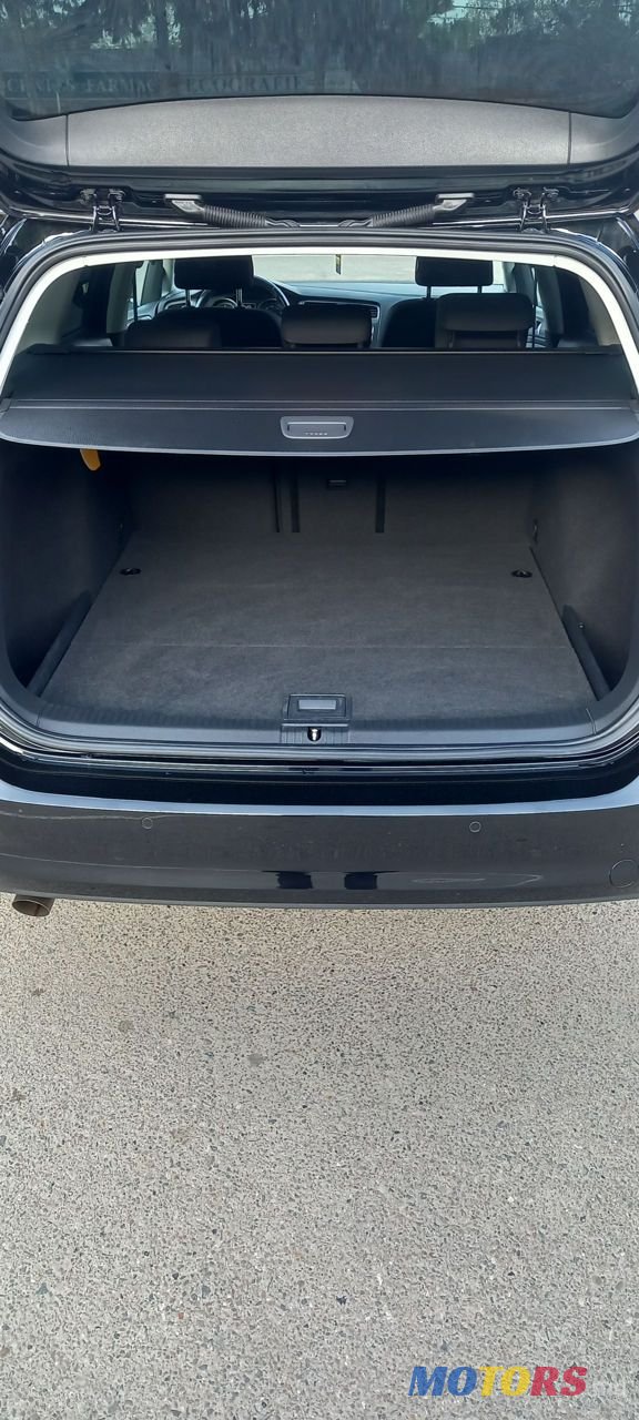 2013' Volkswagen Golf photo #6