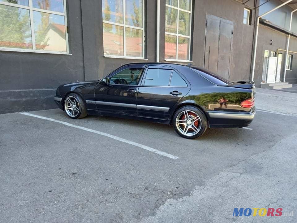 2001' Mercedes-Benz E Класс photo #4