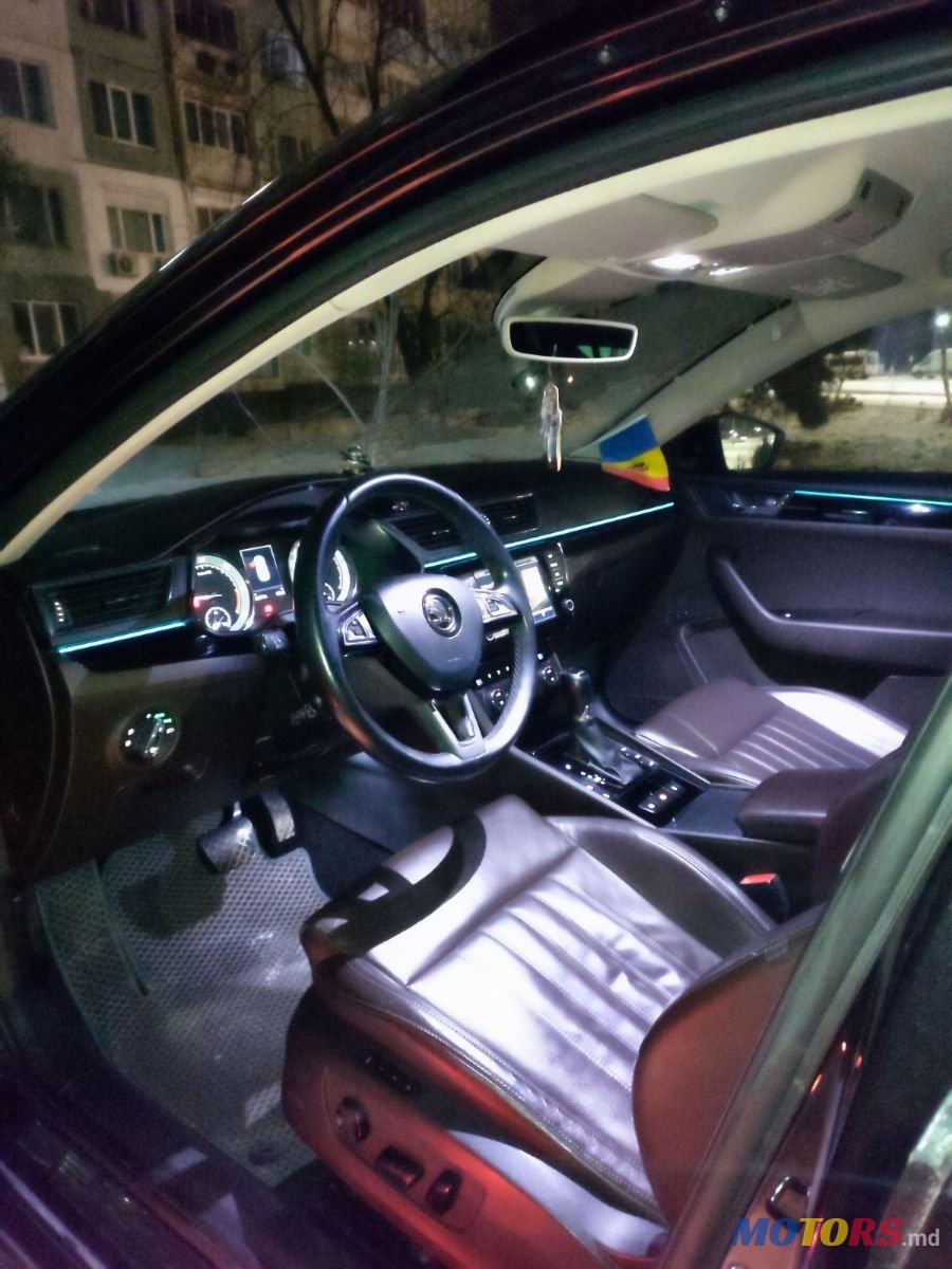 2016' Skoda Superb photo #3