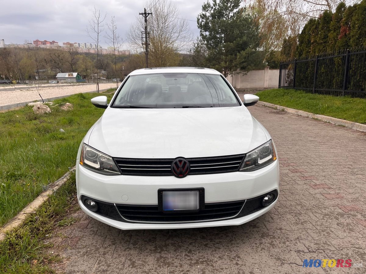 2013' Volkswagen Jetta photo #2