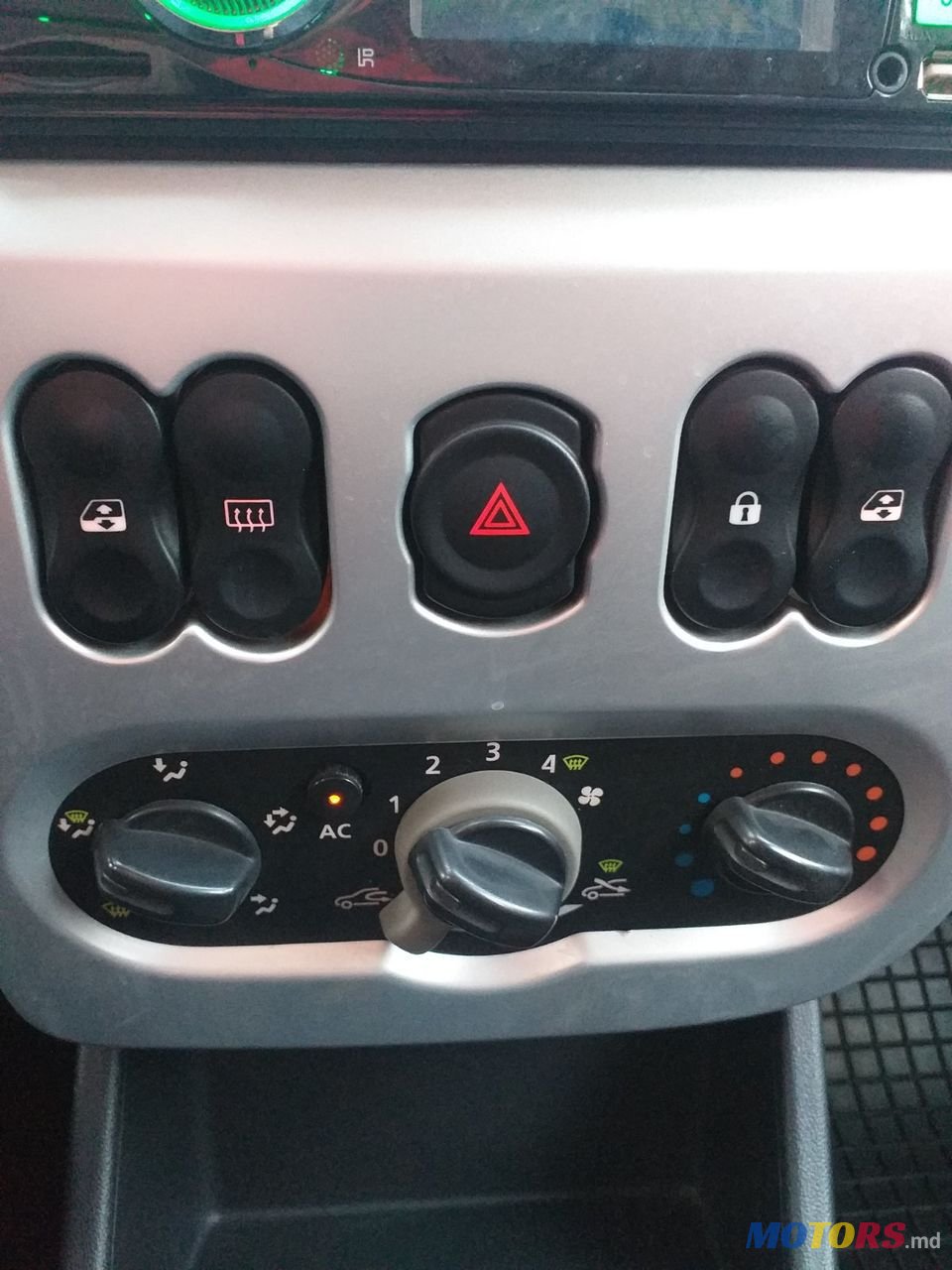 2010' Dacia Logan Mcv photo #6