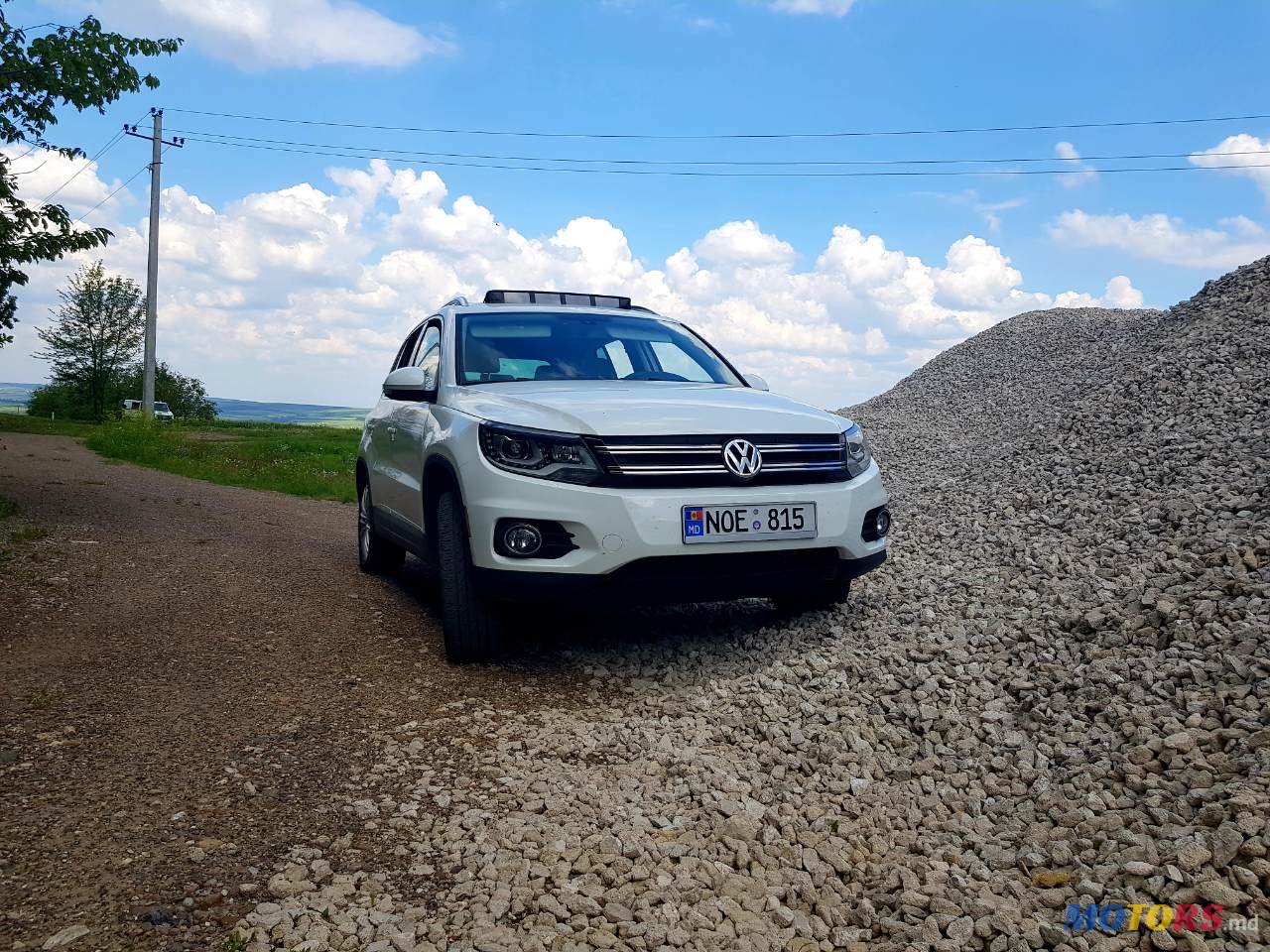 2016' Volkswagen Tiguan photo #1
