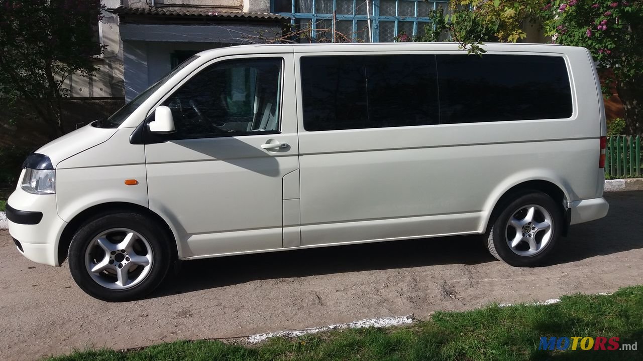 2005' Volkswagen T - 5 baza lunga photo #1