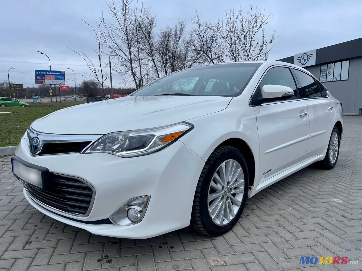 2013' Toyota Avalon photo #2