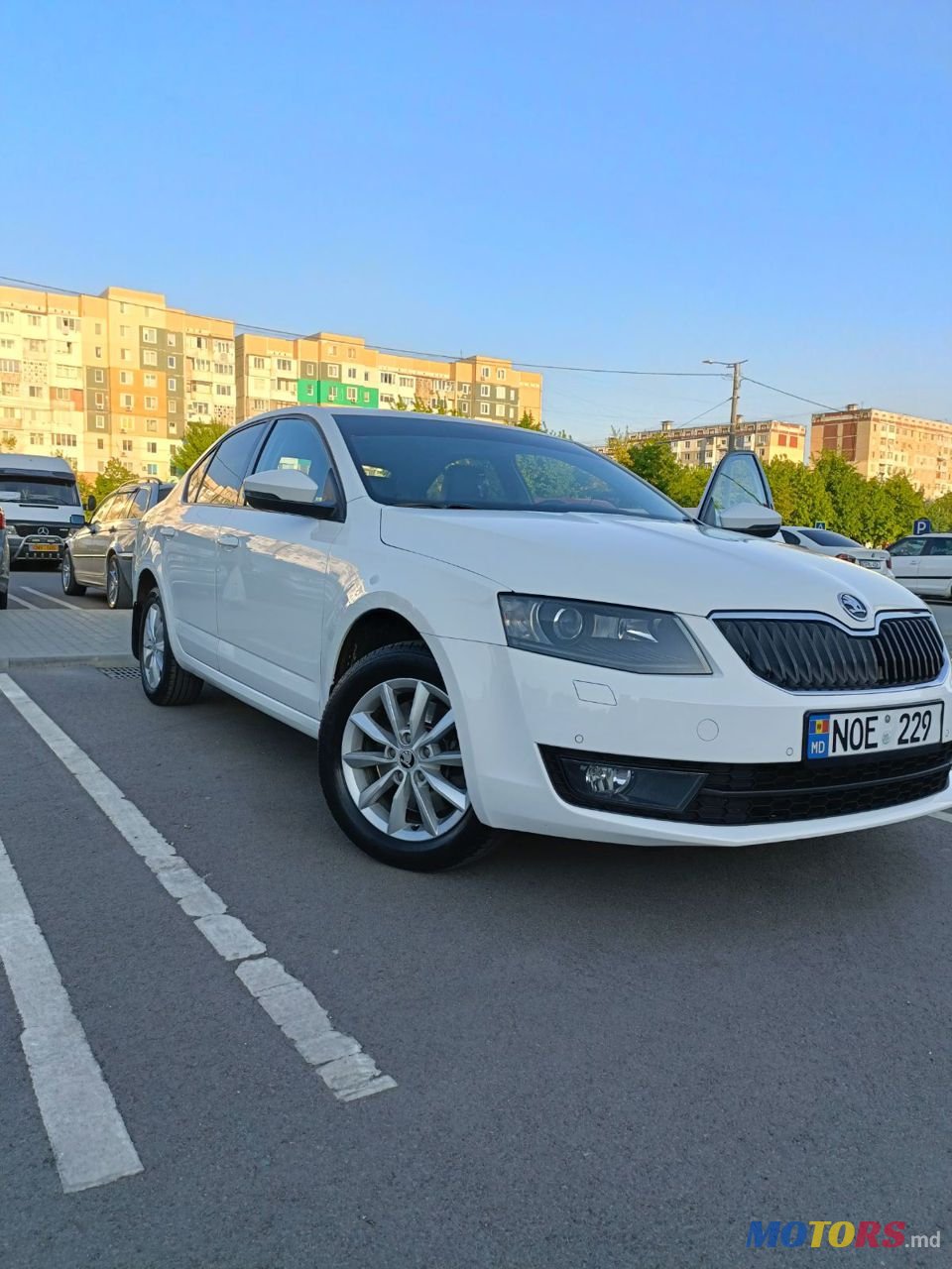 2013' Skoda Octavia photo #2