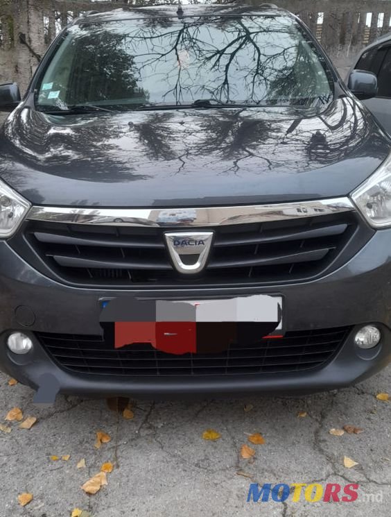 2013' Dacia Lodgy photo #1