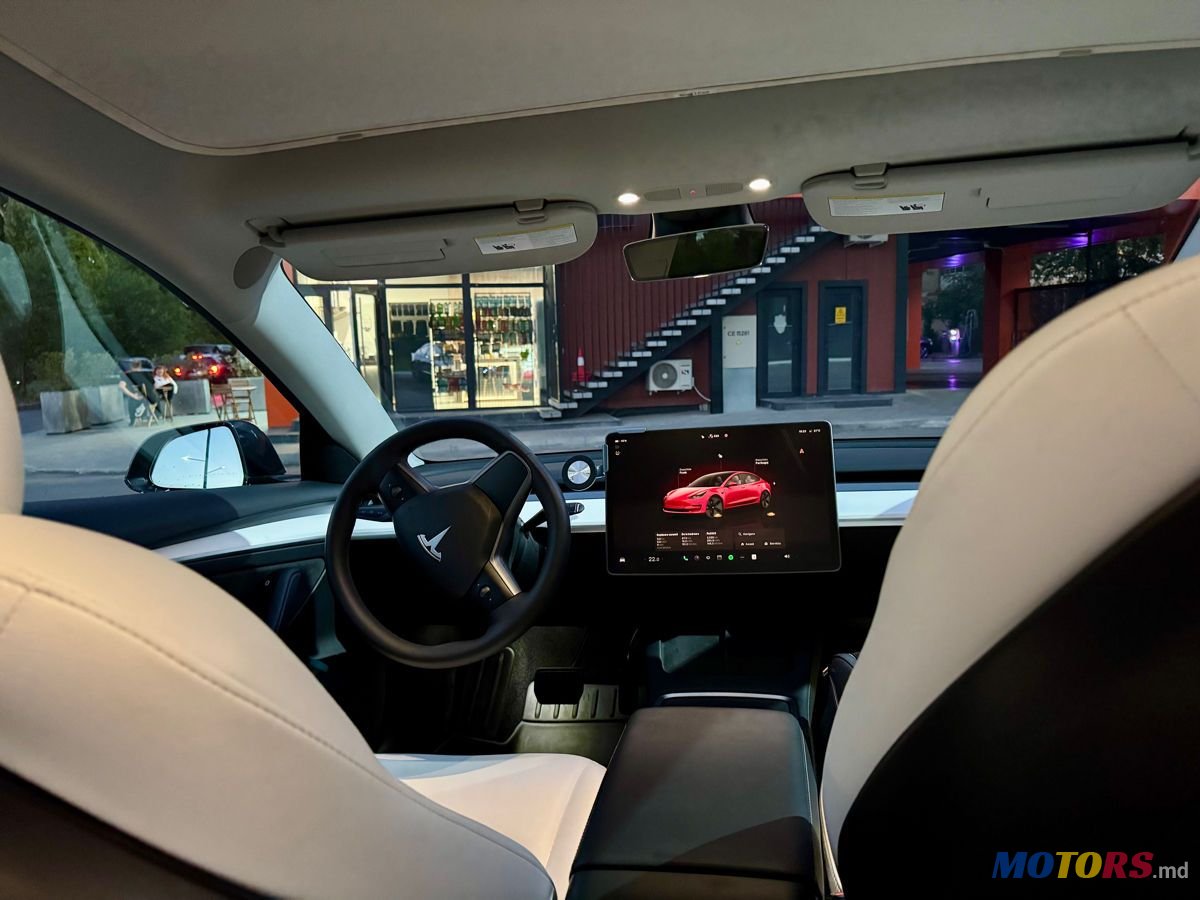 2022' Tesla Model 3 photo #5