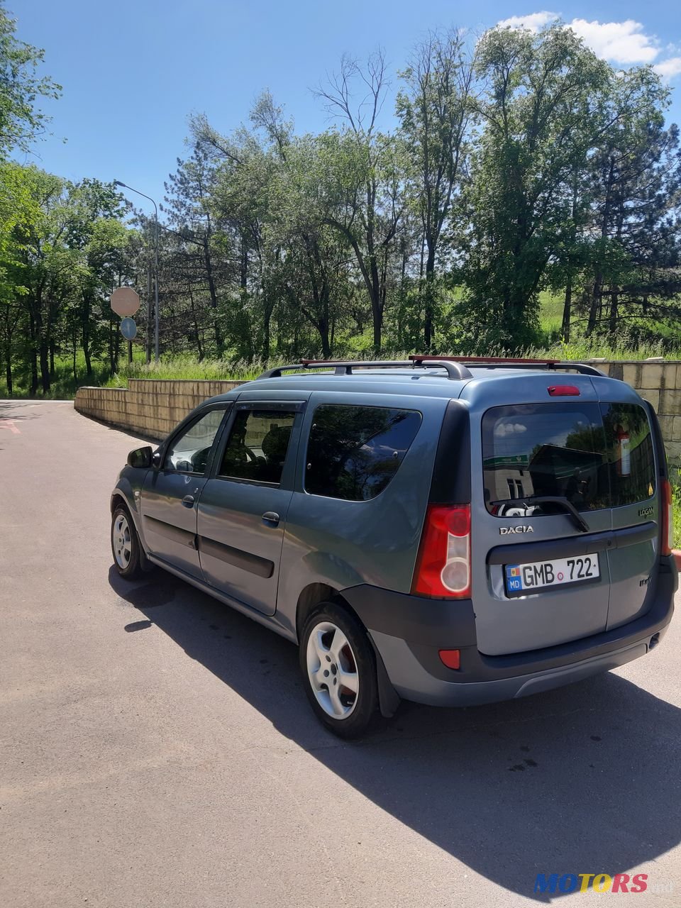 2007' Dacia Logan Mcv photo #1