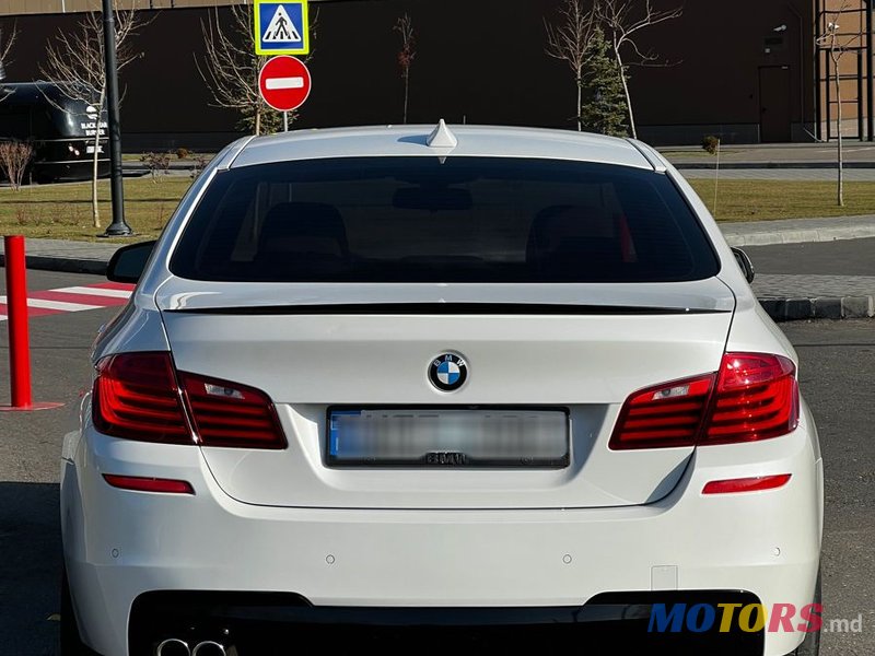 2015' BMW 5 Series photo #6