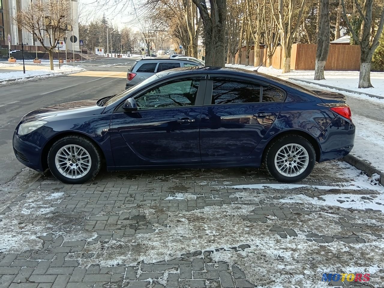 2011' Opel Insignia photo #6