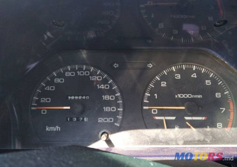 1992' Mitsubishi Lancer photo #2