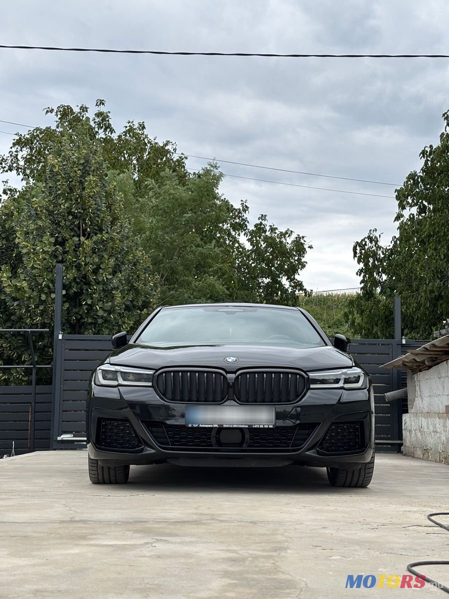 2020' BMW 5 Series photo #2