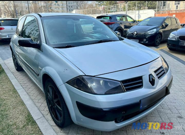 2004' Renault Megane photo #1