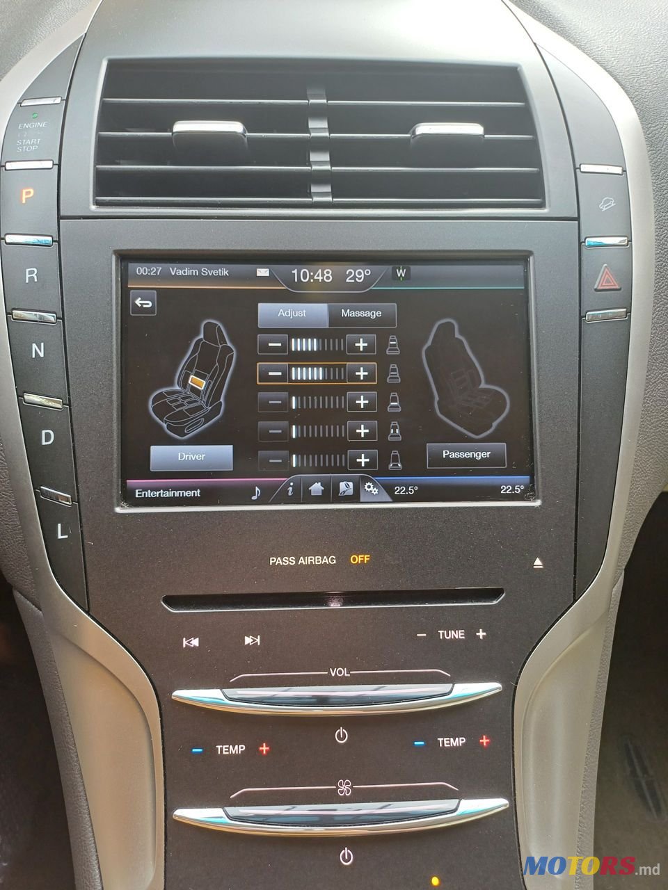 2014' Lincoln MKZ photo #6