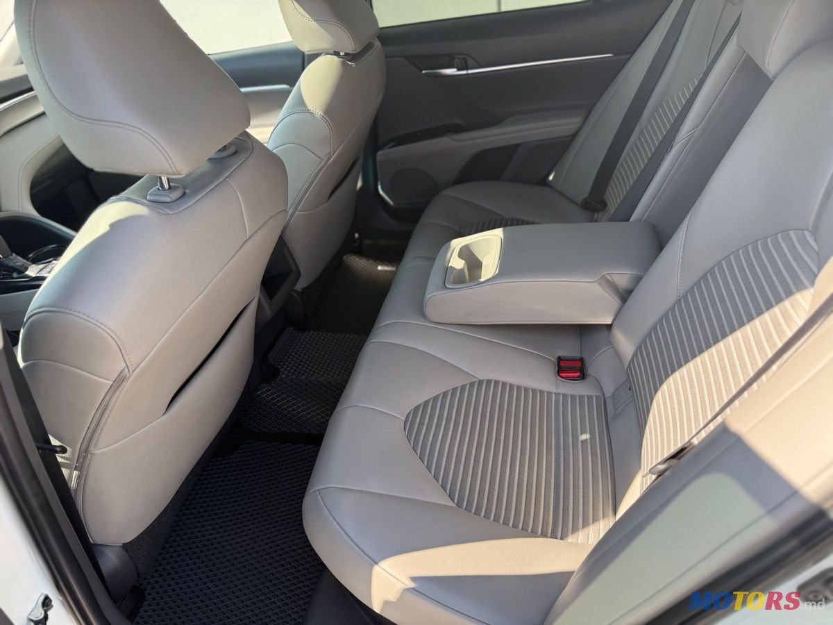 2018' Toyota Camry photo #5