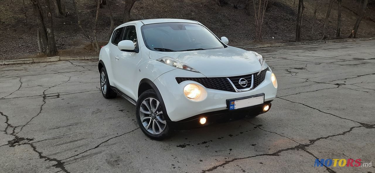 2010' Nissan Juke photo #3