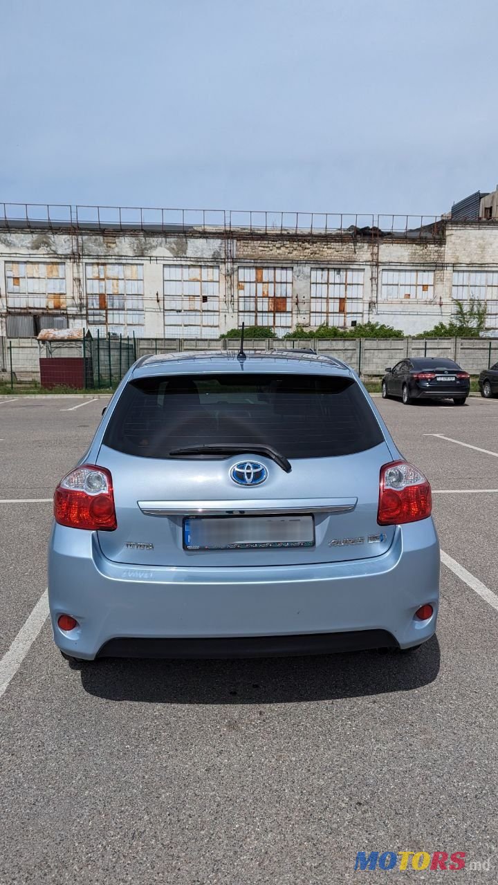 2010' Toyota Auris photo #3