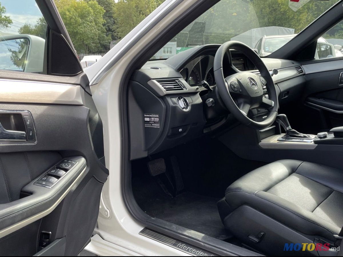 2010' Mercedes-Benz E Класс photo #2