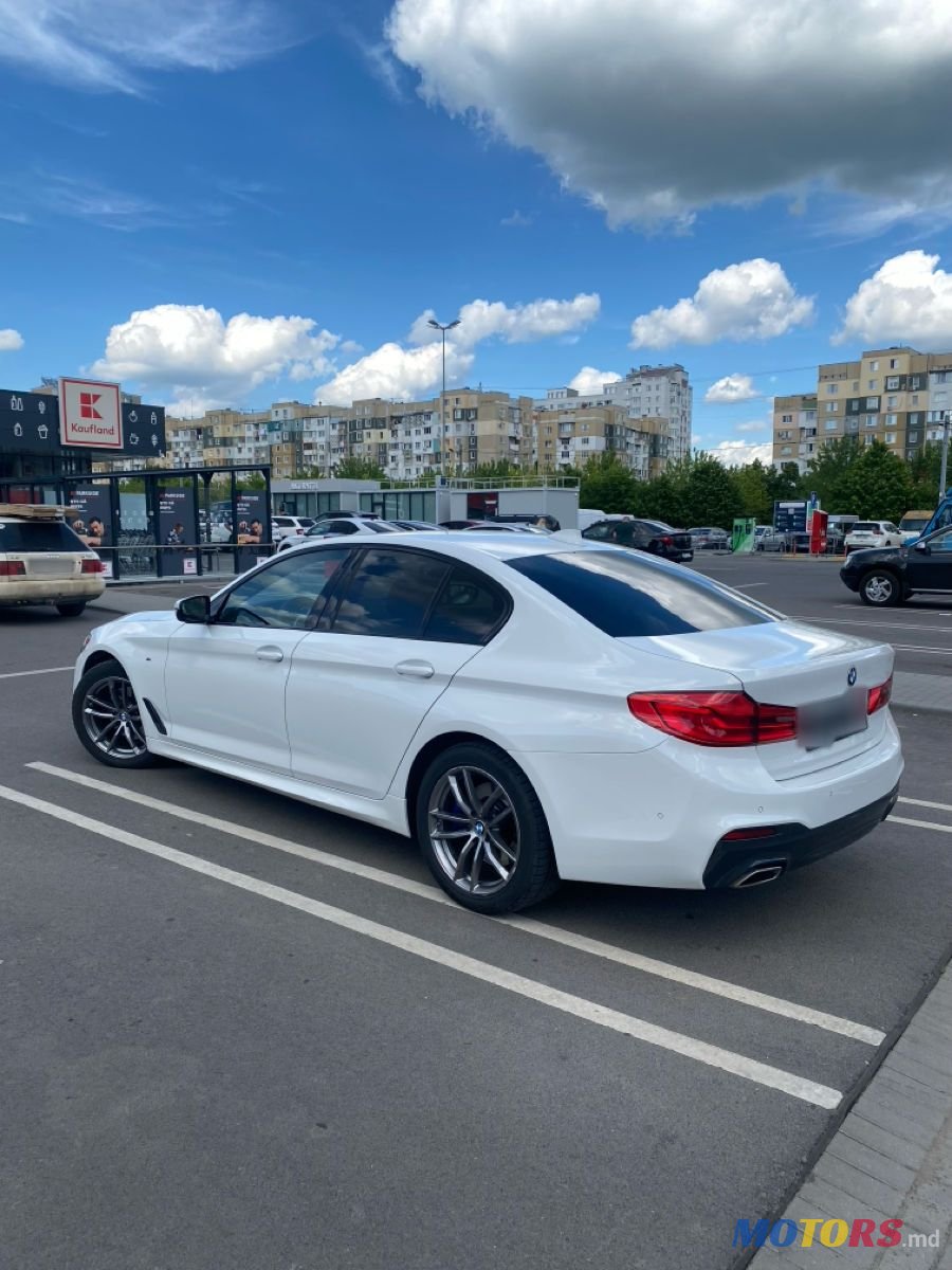 2020' BMW 5 Series photo #6