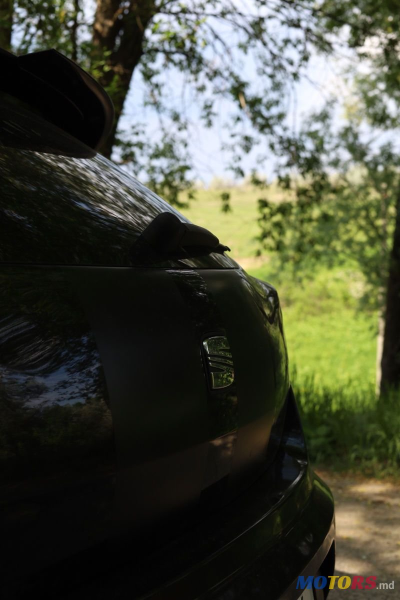 2012' SEAT Ibiza photo #5