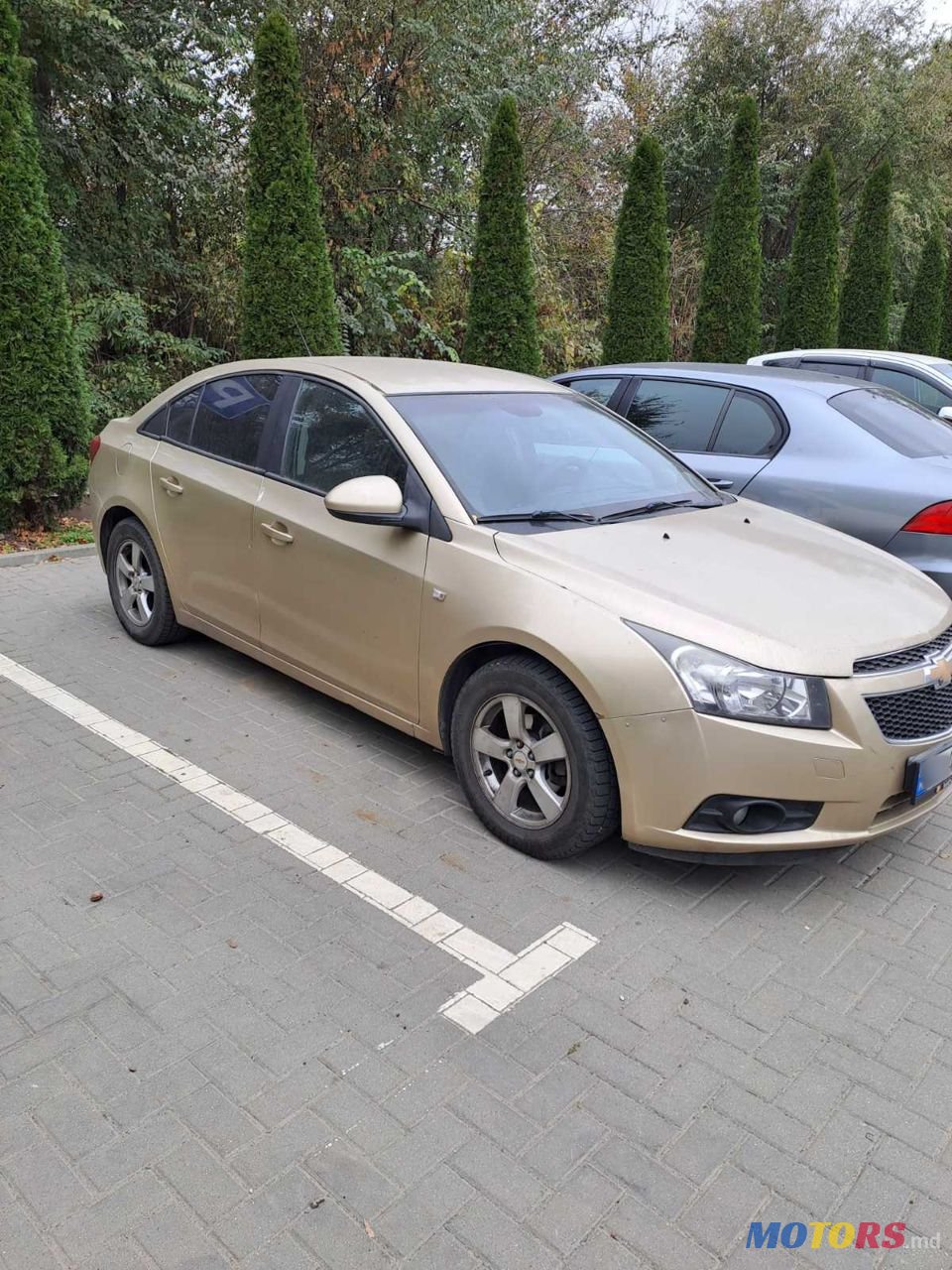 2010' Chevrolet Cruze photo #1