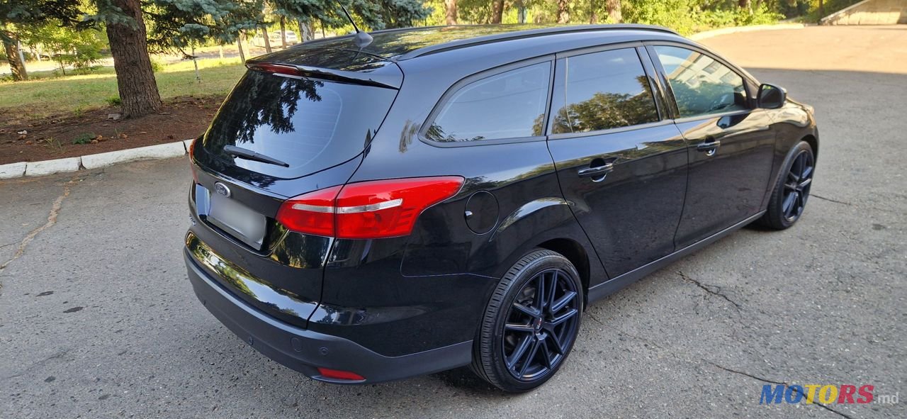 2017' Ford Focus photo #3