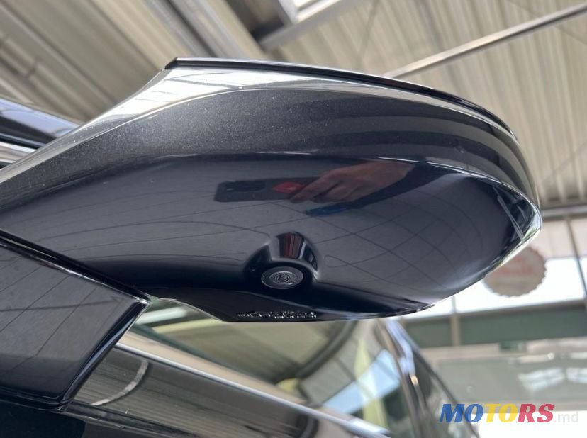 2019' Lexus Es Series photo #3