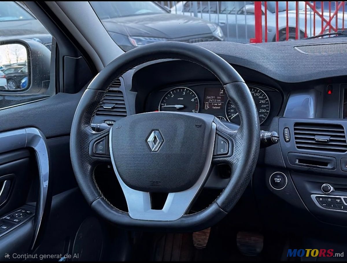2010' Renault Laguna photo #6