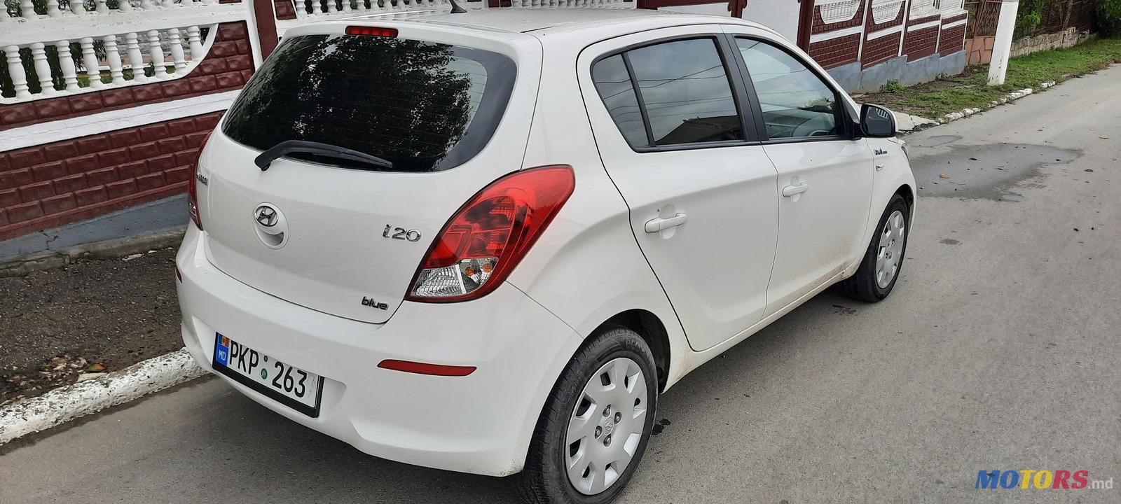 2013' Hyundai i20 Drive Eco photo #4