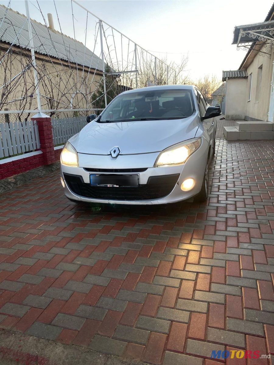 2010' Renault Megane photo #1