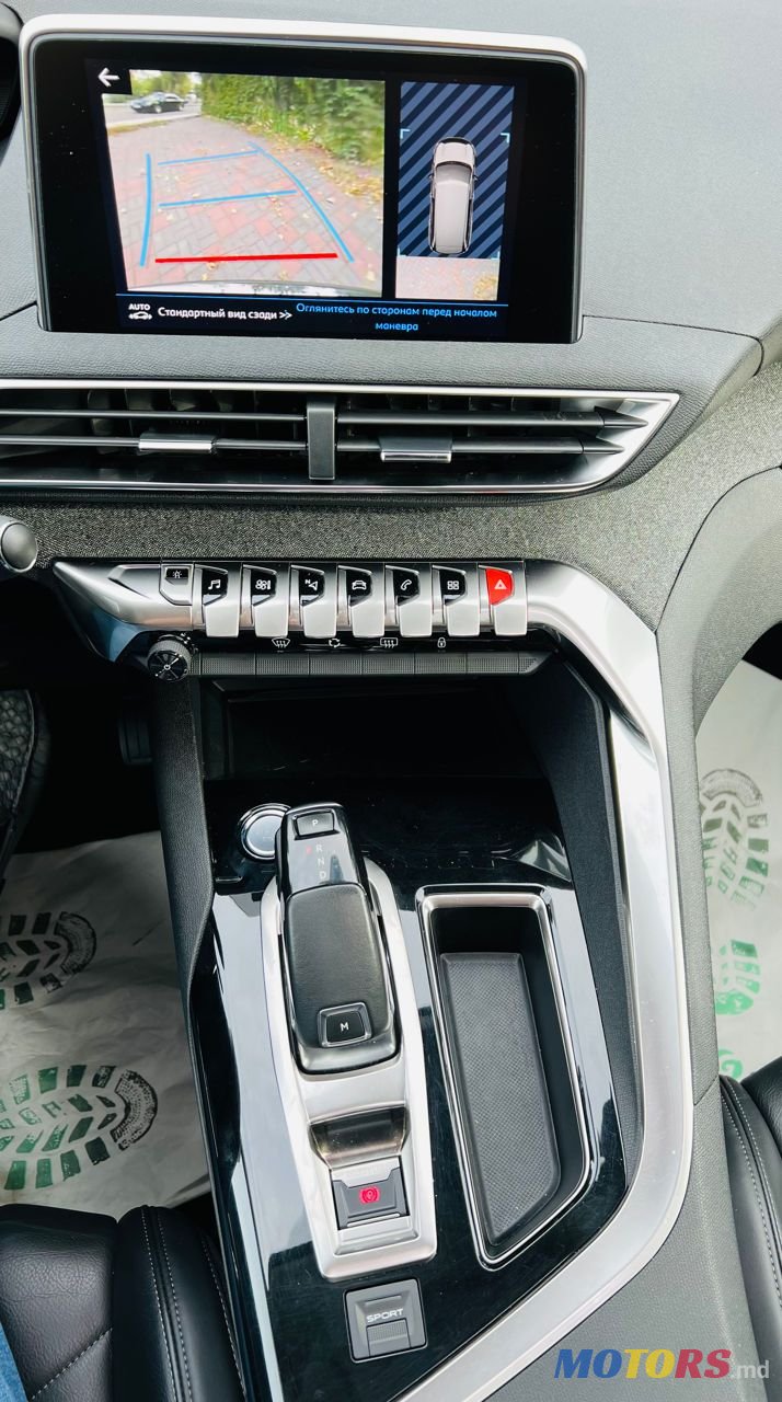 2018' Peugeot 5008 photo #5