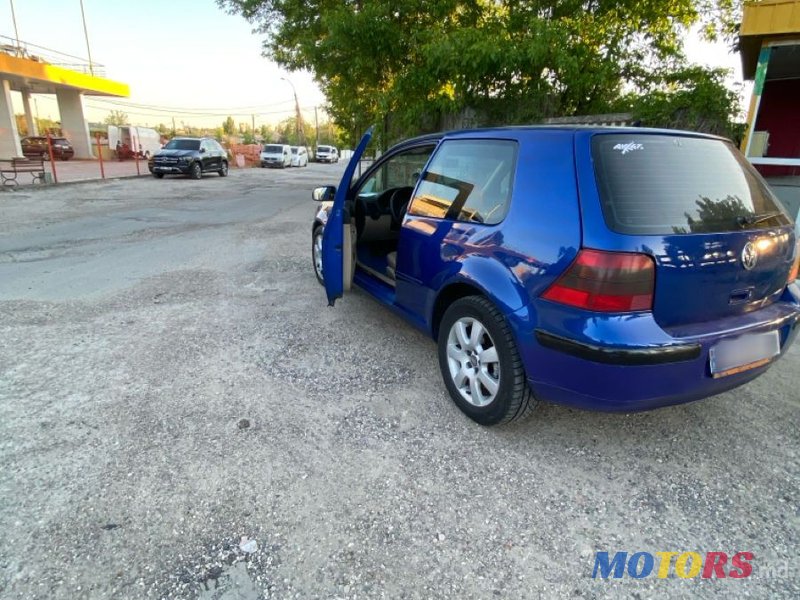 2000' Volkswagen Golf photo #2