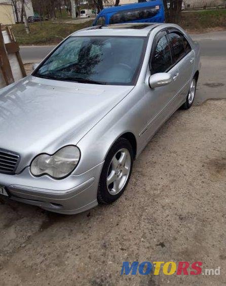 2000' Mercedes-Benz C photo #1