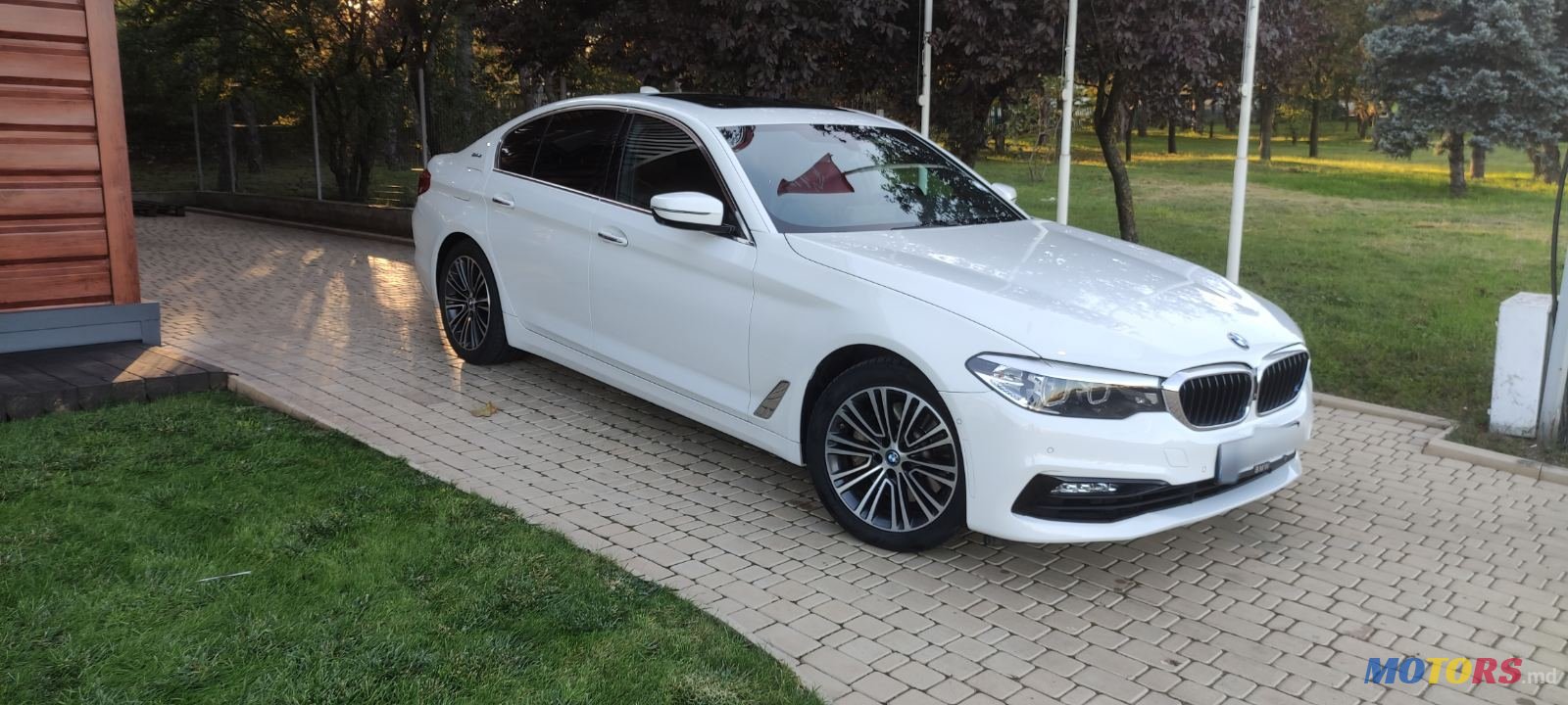 2018' BMW 530 G30 photo #4